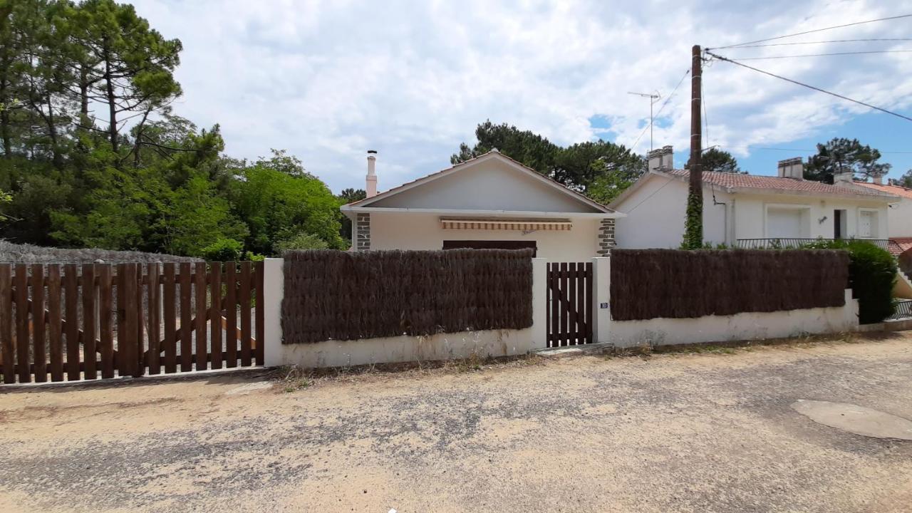 La Foret Des Rossignols - Maison 2 Chambres, Jardin Et Terrasse Σαιν-Ζαν-ντε-Μον Εξωτερικό φωτογραφία