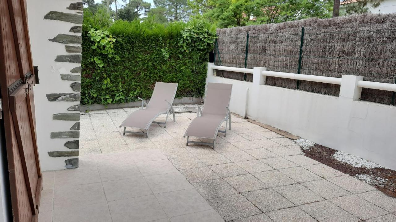 La Foret Des Rossignols - Maison 2 Chambres, Jardin Et Terrasse Σαιν-Ζαν-ντε-Μον Εξωτερικό φωτογραφία